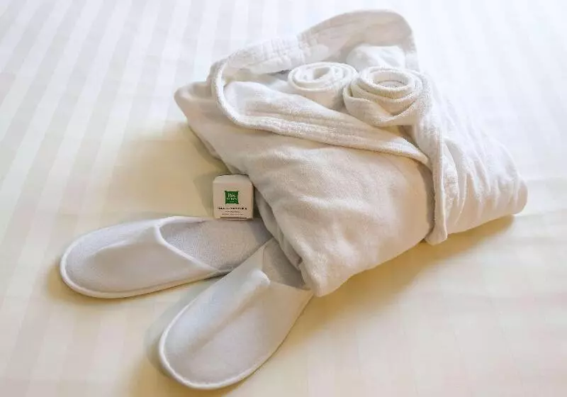 Camera Superiore con Balcone, Ibis Styles Roma Eur