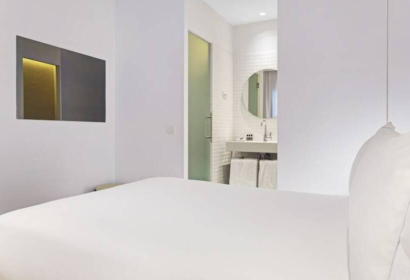 اتاق اکونومی, One Shot Prado 23