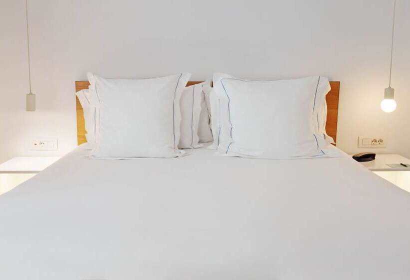 Superior Room with Terrace, One Shot Prado 23