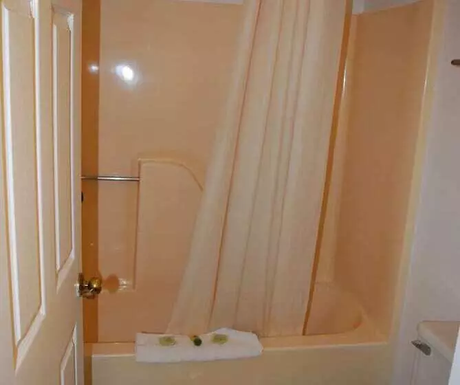 Standard-huone 2 Parivuodetta, Paragon Inn Hillsboro