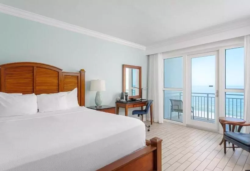 キングサイズベッドのスタンダードルーム, The Pensacola Beach Resort