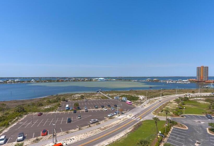 חדר סטנדרט עם מיטת קינג, The Pensacola Beach Resort
