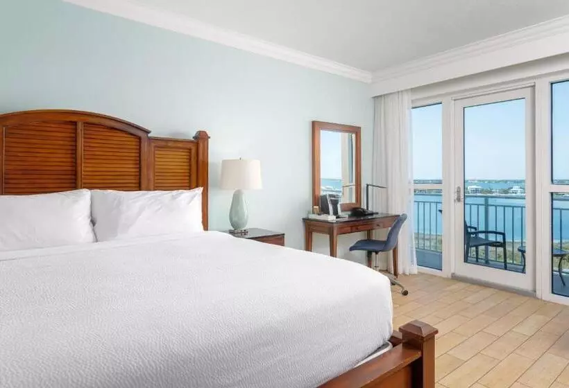 キングサイズベッドのスタンダードルーム, The Pensacola Beach Resort