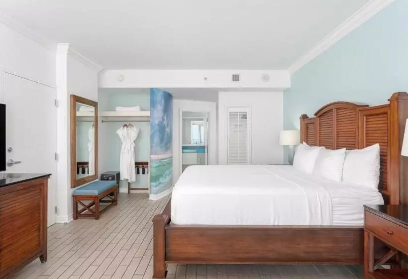 身障者適用キングサイズベッドルーム, The Pensacola Beach Resort