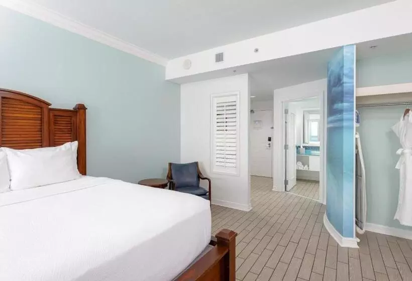 身障者適用クイーンサイズベッドルーム, The Pensacola Beach Resort
