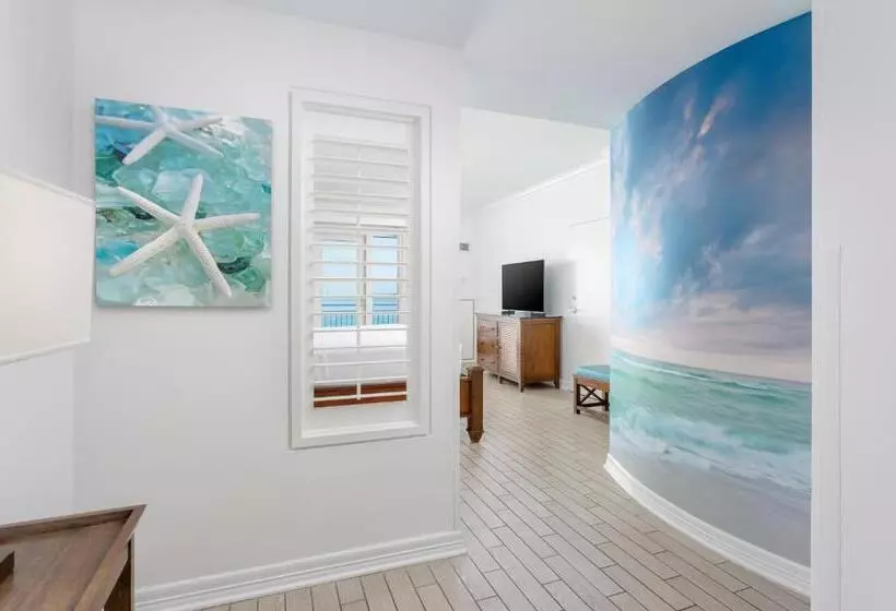 身障者適用キングサイズベッドルーム, The Pensacola Beach Resort