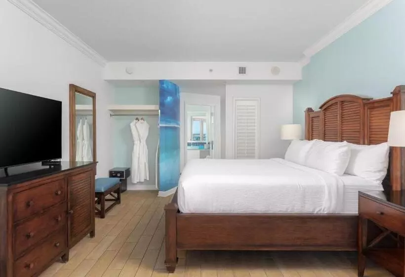 キングサイズベッドのスタンダードルーム, The Pensacola Beach Resort