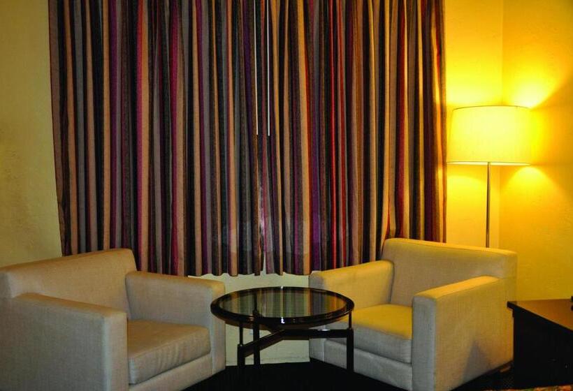 غرفة قياسية سرير كينج, Travelers Inn Manteca