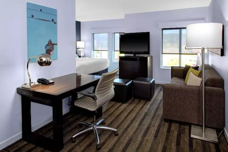 キングサイドベッドのスタンダードワンルーム, Hyatt House Raleigh Durham Airport