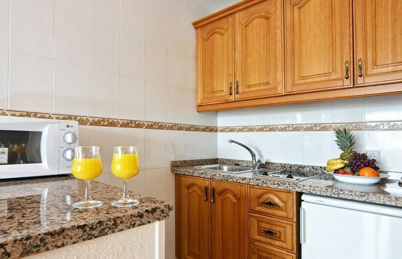 Апартаменты 1 Спальня, Benalbeach