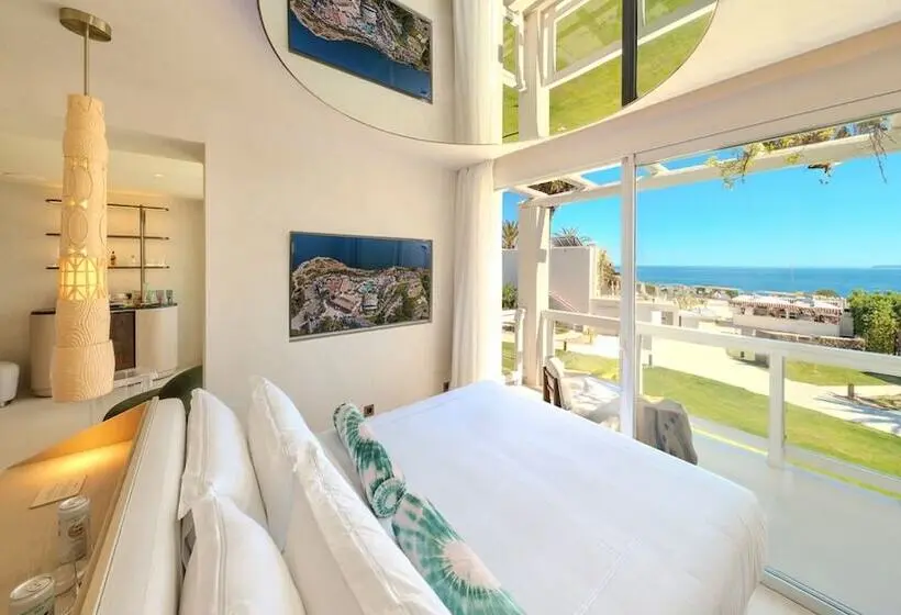 ジュニアスイートクラブ シービュー, Destino Five Ibiza - 5* Grand Luxe Resort