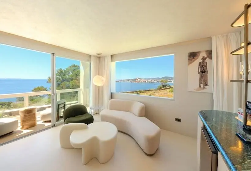Club Suite Sea View