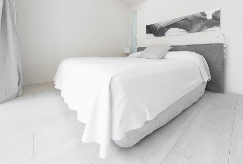 Номер Стандарт, Destino Pacha Ibiza