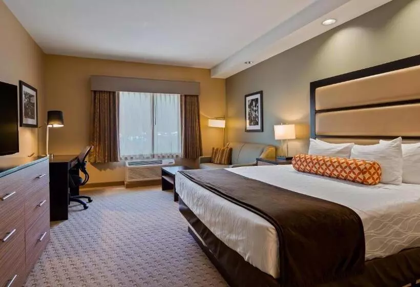 キングサイズベッドのスタンダードルーム, Best Western Plus College Park