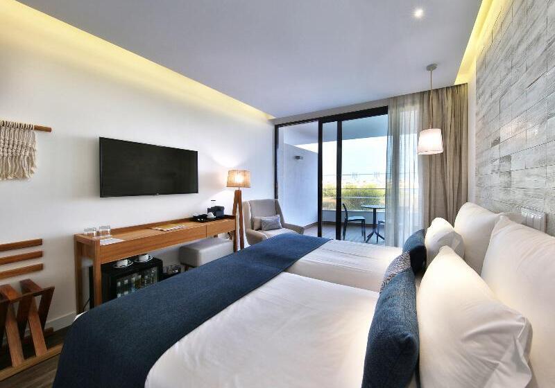 身障者適用スイートルーム, Days Inn & Suites By Wyndham Arlington Near Six Flags