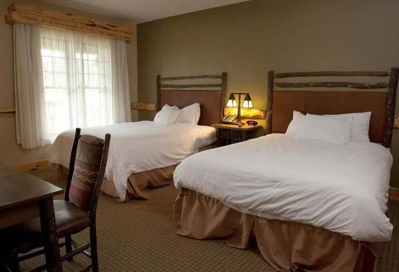２ベッドスイートルーム, Hope Lake Lodge & Indoor Waterpark