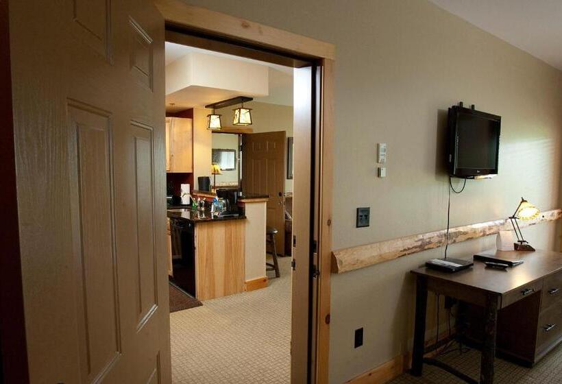 2ベッドスイートルーム, Hope Lake Lodge & Indoor Waterpark