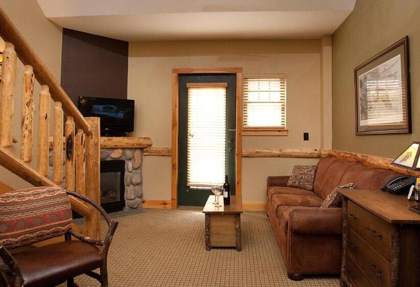 スタンダードルーム, Hope Lake Lodge & Indoor Waterpark