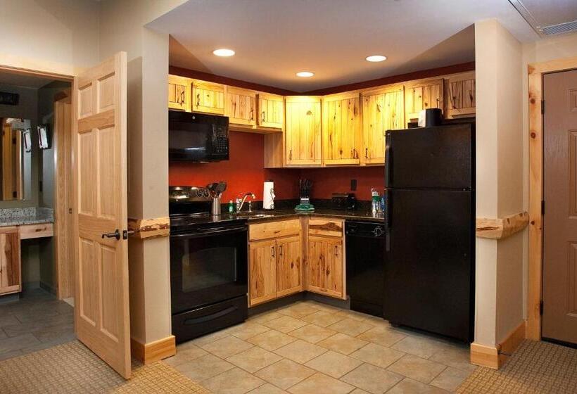 デラックススイート, Hope Lake Lodge & Indoor Waterpark