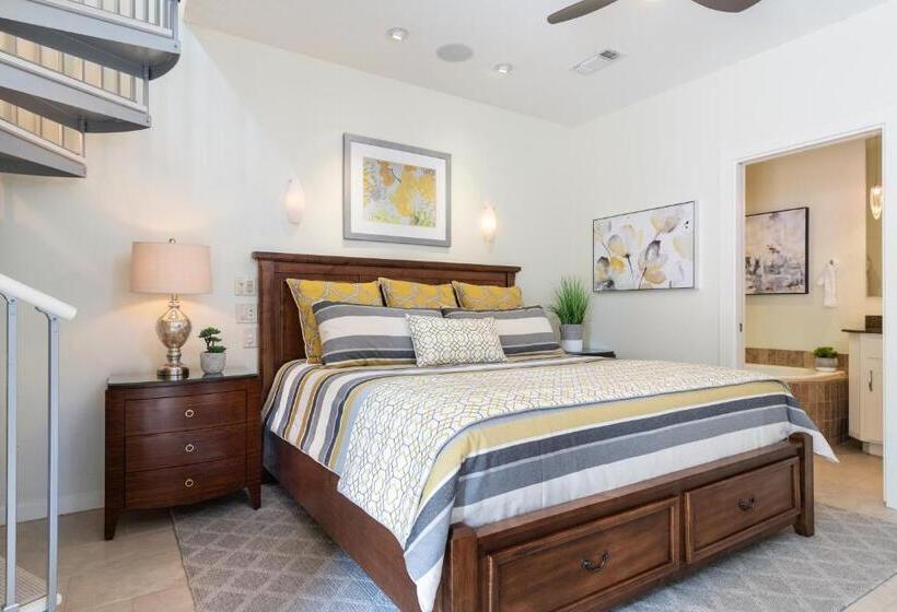 Suite with lake view, Inn On Lake Granbury