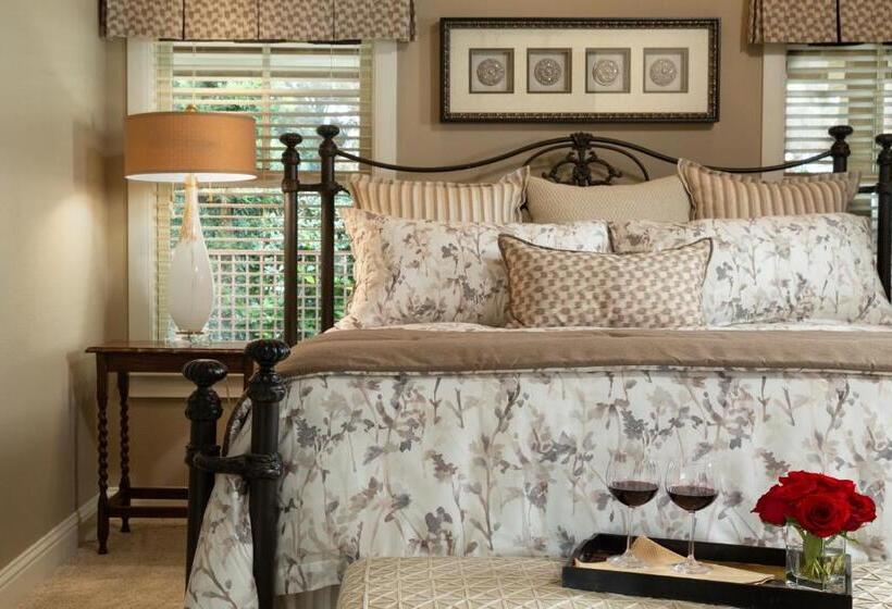 キングサイズベッドのスタンダードルーム, Inn On Lake Granbury