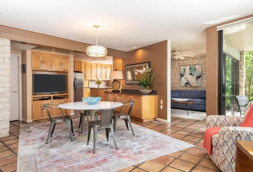 スタンダードルーム, Inn On Lake Granbury