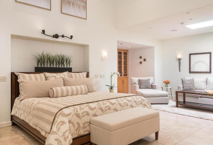 Suite with lake view, Inn On Lake Granbury