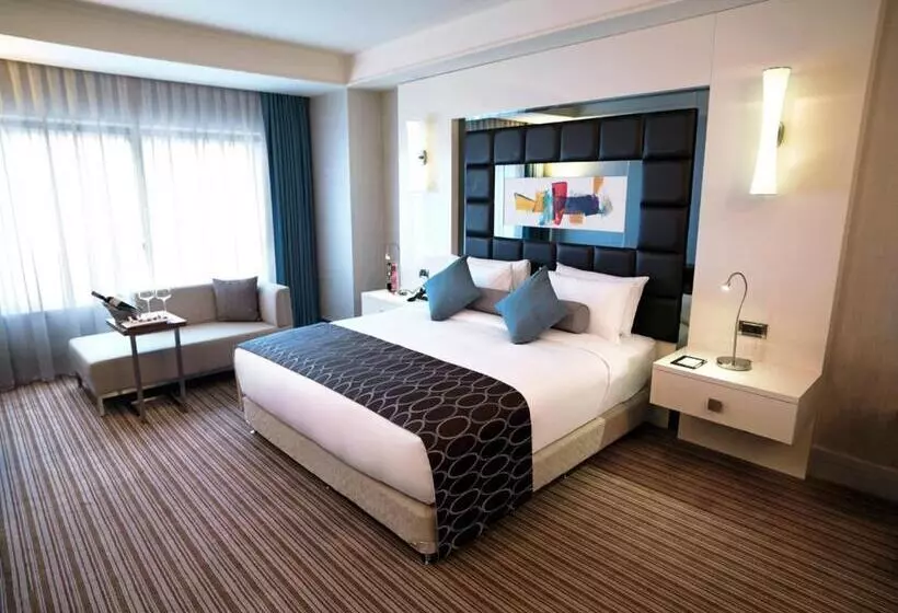 Executive Suite King Bed