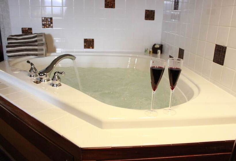 可观山景的小型套房, Red Sands