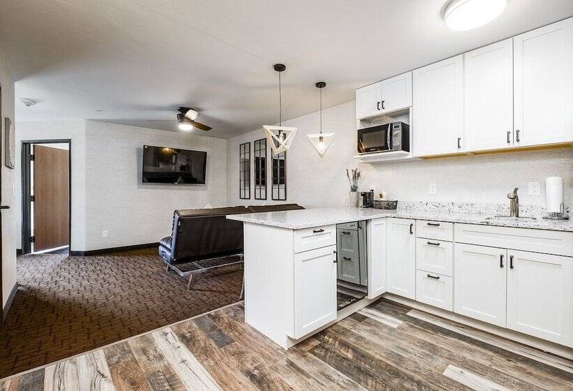 家庭套房, Red Sands