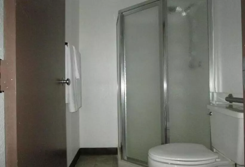 スタンダードシングルルーム, Motel 10