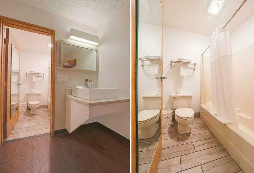 キングサイズベッドのスタンダードルーム, Budget Inn Oregon City Portland