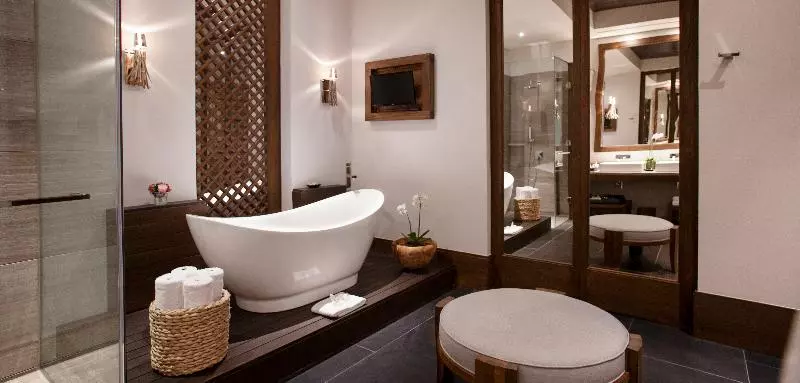 سوییت جونیور با چشم‌انداز دریا, Nizuc Resort & Spa