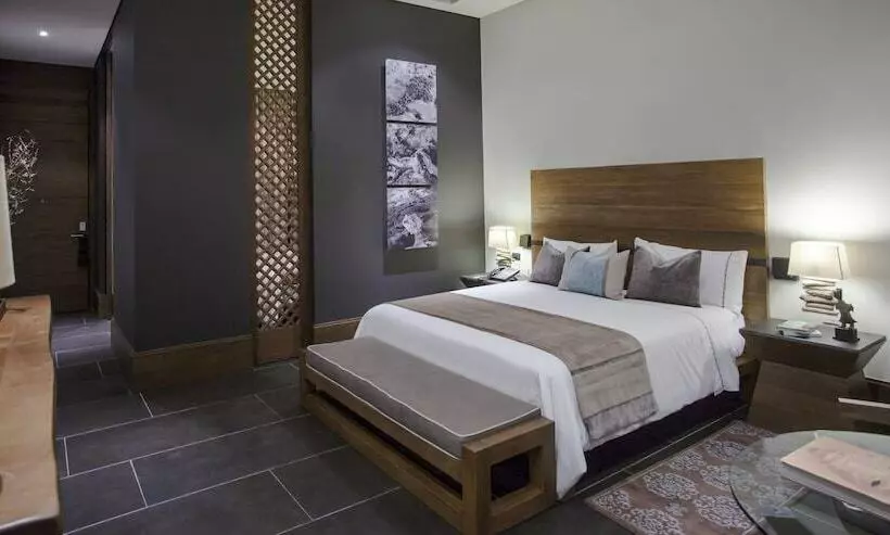 اتاق لوکس با چشم‌انداز دریا, Nizuc Resort & Spa