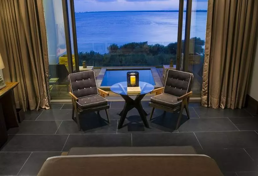 سوییت جونیور با چشم‌انداز دریا, Nizuc Resort & Spa