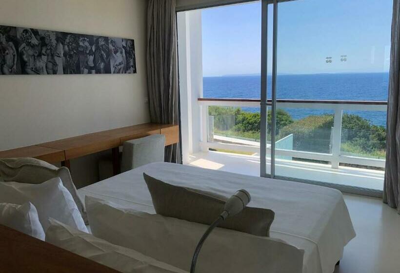 Люкс, Destino Pacha Ibiza