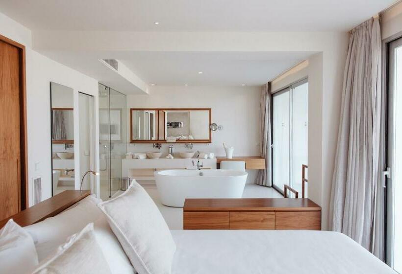 سوییت, Destino Pacha Ibiza