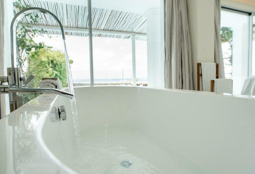 سوییت با استخر, Destino Pacha Ibiza