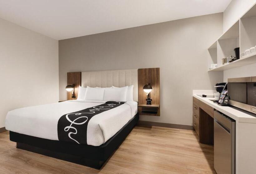 Люкс Адаптированный для Инвалидов, Hawthorn Extended Stay By Wyndham Port Arthur