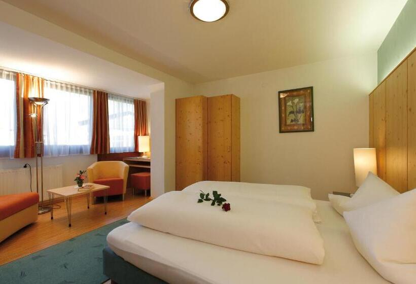 スーペリアールーム, Das Zentrum