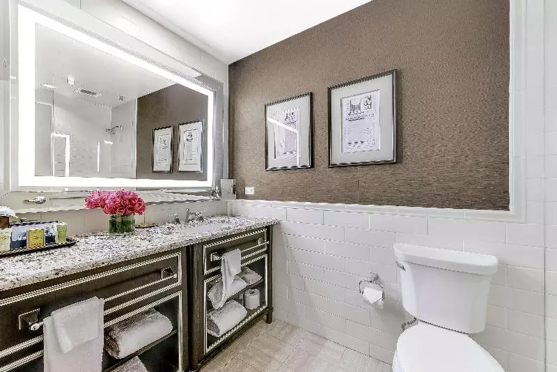 キングサイズベッドのデラックスルーム, Drury Plaza Hotel Nashville Franklin