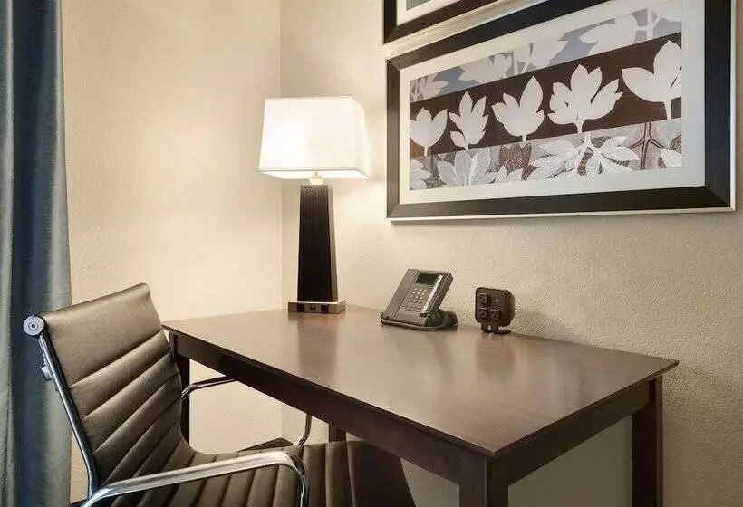 スタンダードルーム, Hampton Inn West Monroe