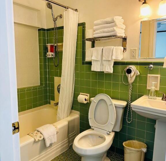 庭の見えるジュニアスイート, Murray Inn And Art Gallery