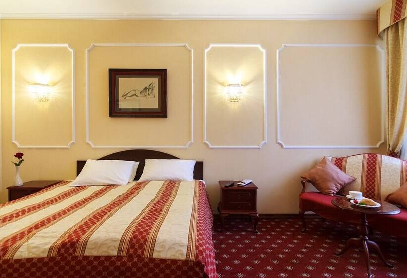 سوییت اجرایی, Na Kazachyem