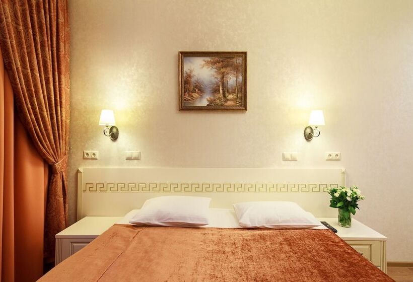 اتاق استاندارد, Na Kazachyem