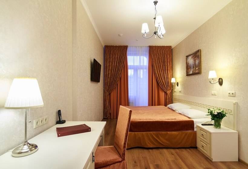 اتاق استاندارد, Na Kazachyem