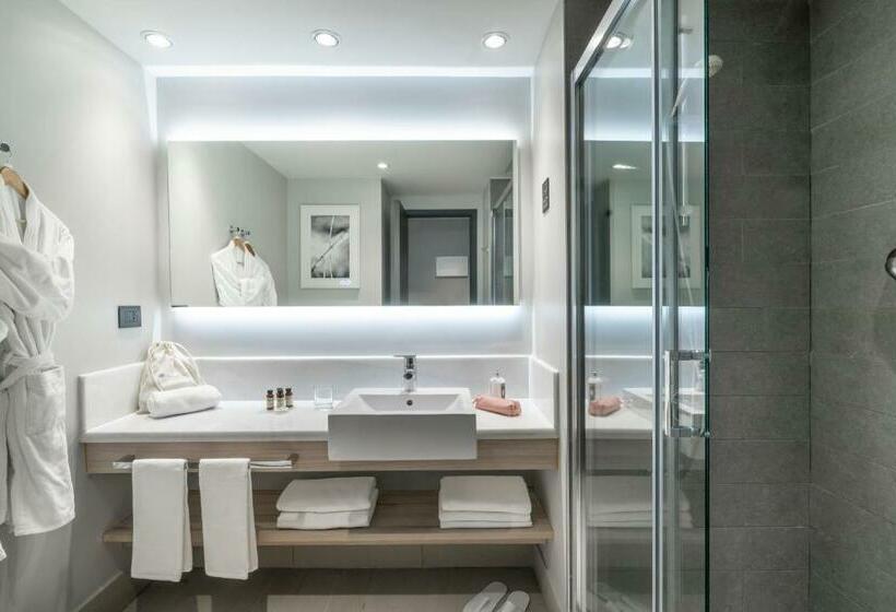 标准工作室, Pullman Santiago Vitacura