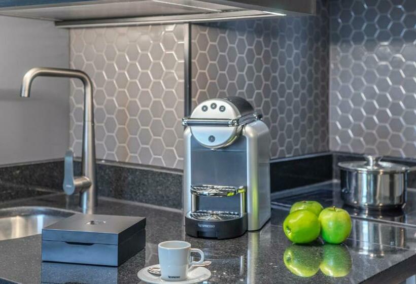 标准工作室, Pullman Santiago Vitacura