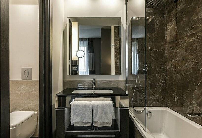 اتاق کلاسیک, Rome Times