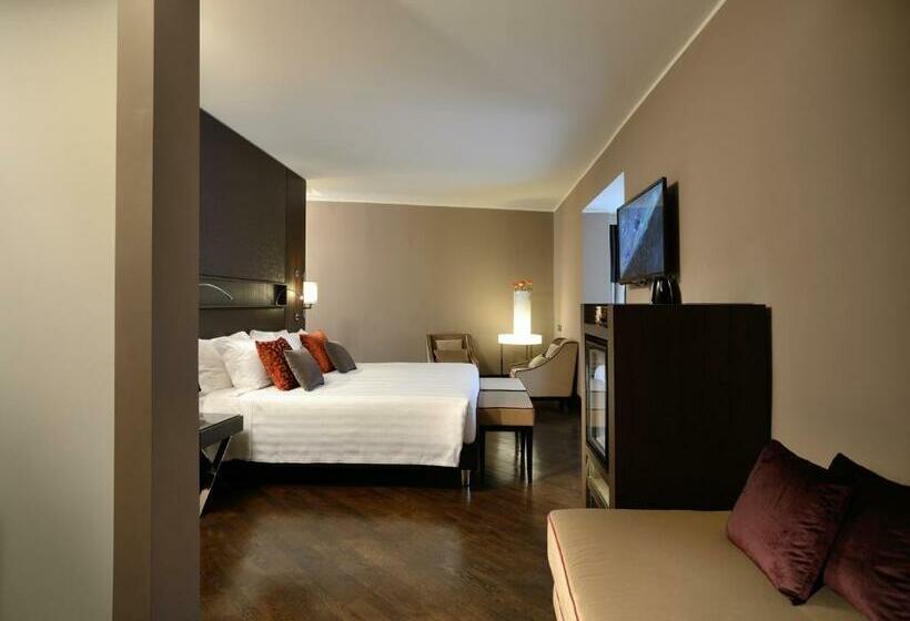 اتاق سوپریور, Rome Times